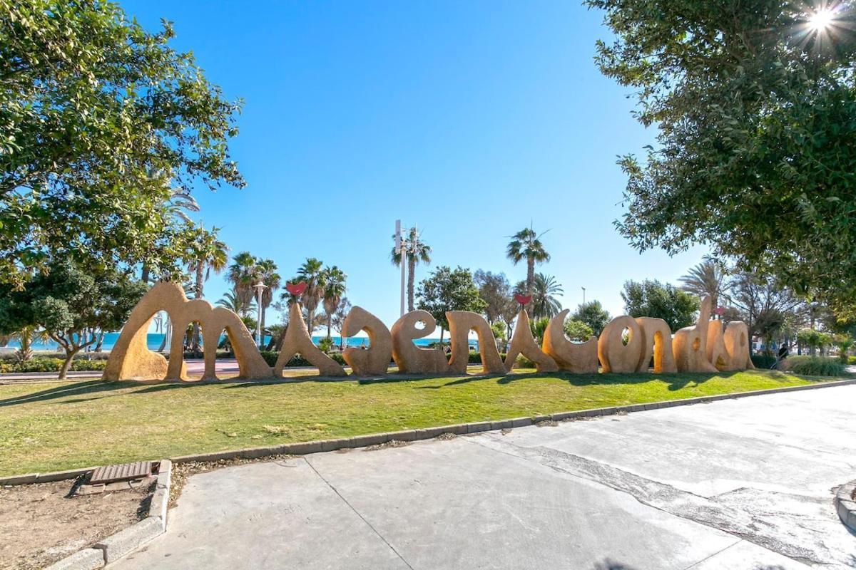 -Malagasunapts- West Beach Malaga Seafood & Relax Esterno foto