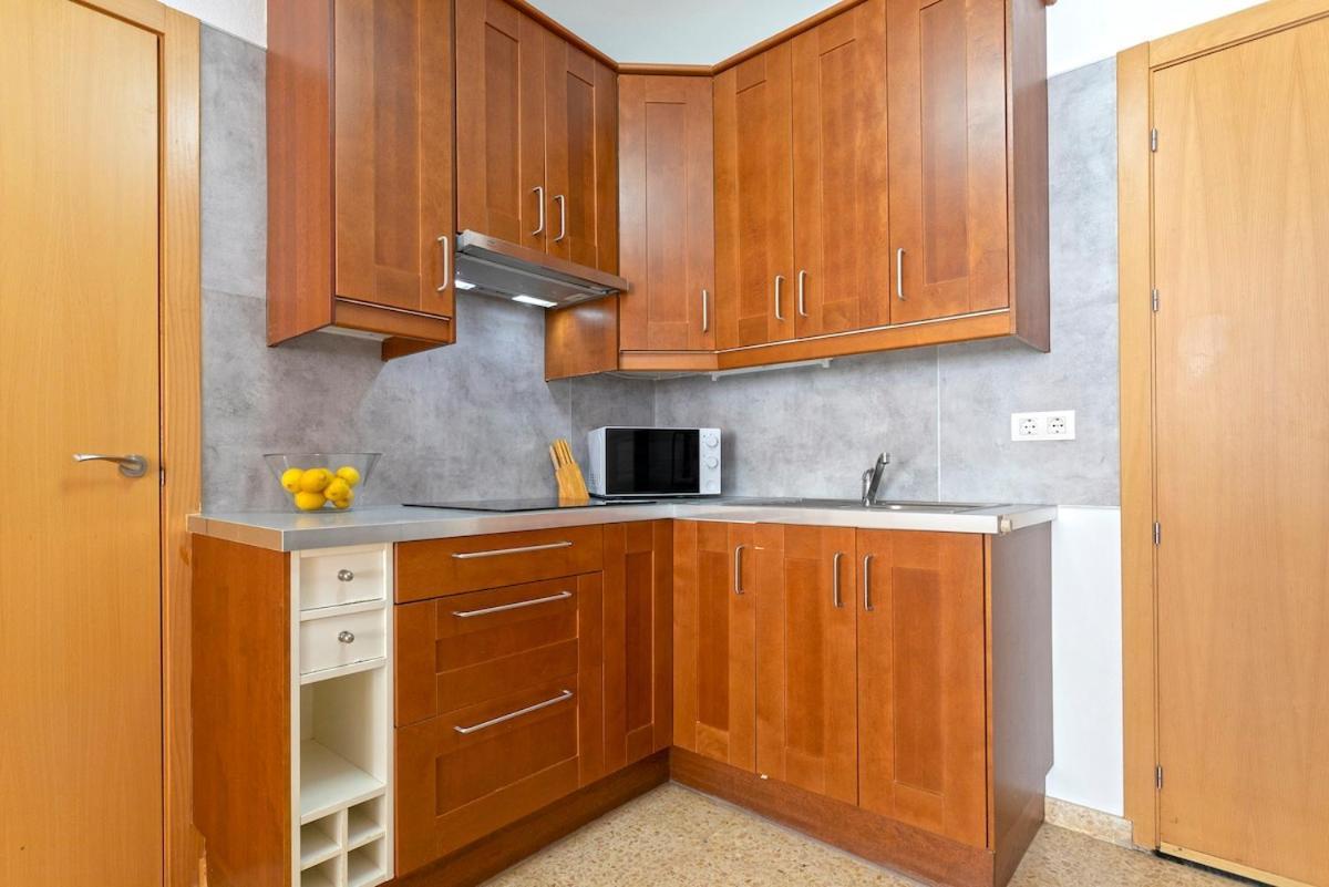 -Malagasunapts- West Beach Malaga Seafood & Relax Esterno foto