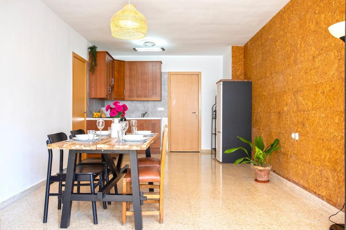 -Malagasunapts- West Beach Malaga Seafood & Relax Esterno foto