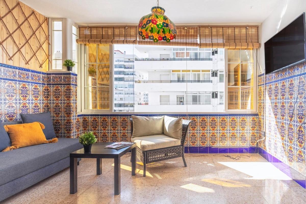 -Malagasunapts- West Beach Malaga Seafood & Relax Esterno foto